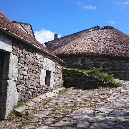 Casa Anton * O Cebrero