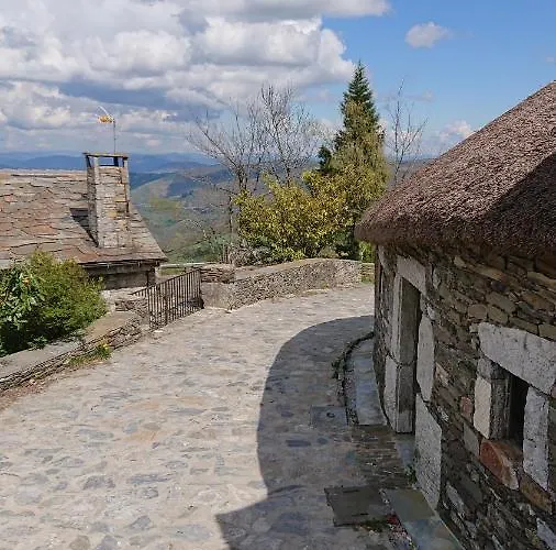 Casa Antón Alojamento de Turismo Rural O Cebrero