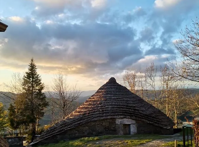 Κατάλυμα σε φάρμα Casa Anton O Cebrero