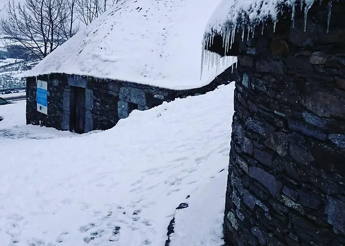 Κατάλυμα σε φάρμα Casa Anton O Cebrero